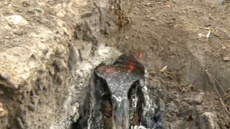 BOTOSANI. Izvor neobisnuit cu apa care arde Imagine