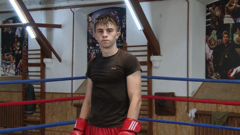BOX. Marea speranta a boxului romanesc. Robert Jitaru are 16 ani si viseaza sa boxeze la Olimpiada Imagine