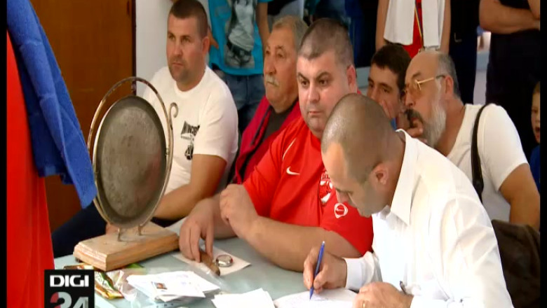 BOX. Rares Macaru, KO la Cupa Bihorul Imagine