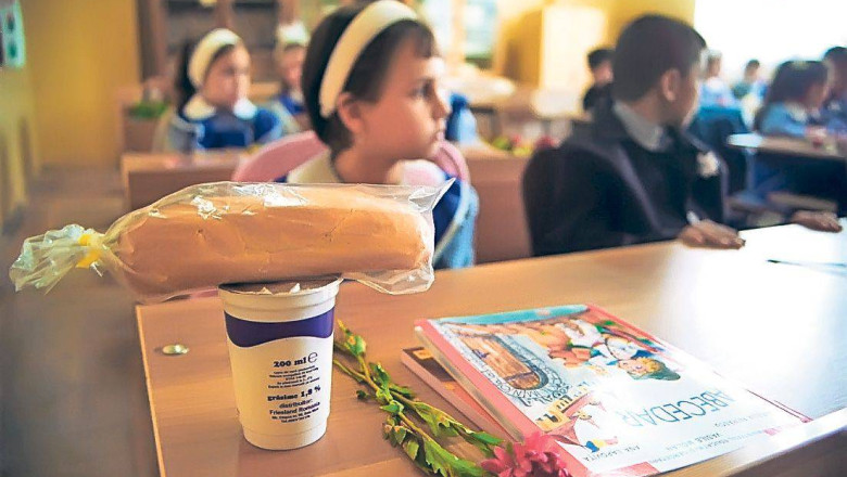 BRAILA. Elevii braileni nu primesc cornul Imagine