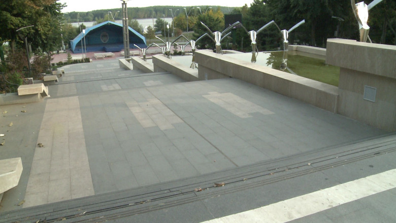 BRAILA. Rampa care duce nicaieri Imagine