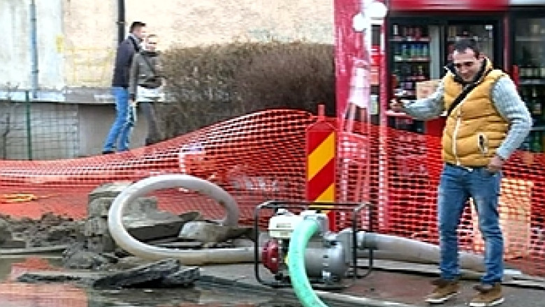 Brasovul fara apa. Alimentarea este sistata in opt cartiere dupa ce o magistrala a fost avariata Imagine