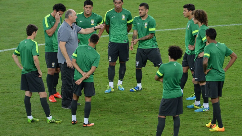 Brazilia va juca un amical cu Africa de Sud, un omagiu adus lui Nelson Mandela Imagine