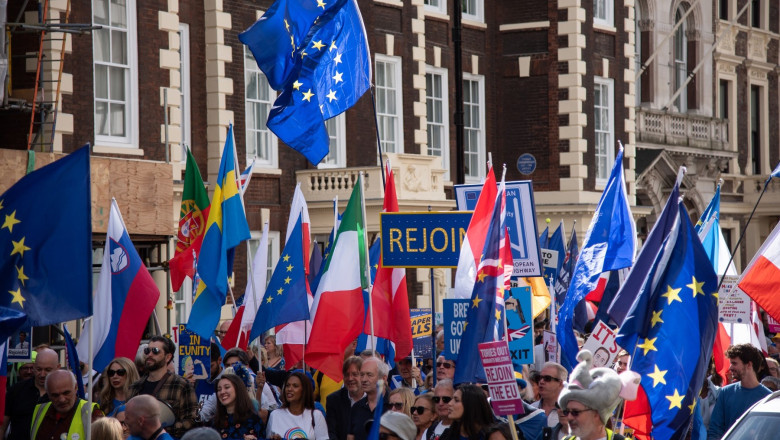 Britanicii protesteaza impotriva Brexitului si cer inapoi in UE. „A fost o greseala uriasa” Imagine