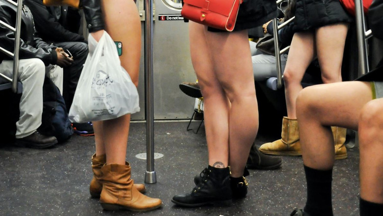 Bucurestenii, invitati sa se plimbe cu metroul fara pantaloni. Metrorex spune ca nu a autorizat organizarea evenimentului Imagine