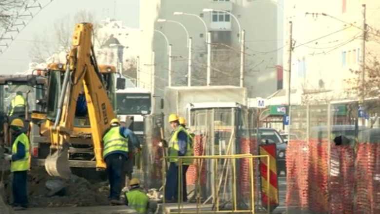 Bucurestiul de sarbatori. Santiere deschise, blocaje in trafic, nervi si zgomot de claxoane Imagine