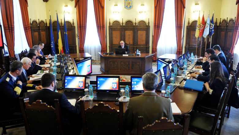 Bugetele SRI, SIE, MApN si MAI, fara aviz de la CSAT Imagine