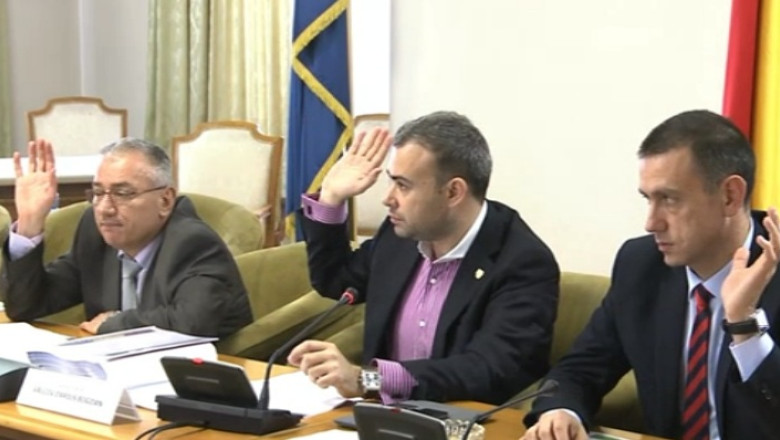 Bugetul a trecut de 15 comisii in cinci ore Imagine