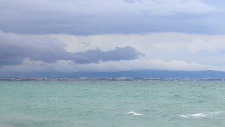 Bulgaria a depistat o drona acvatica in largul Marii Negre, la 80 de kilometri de Varna Imagine