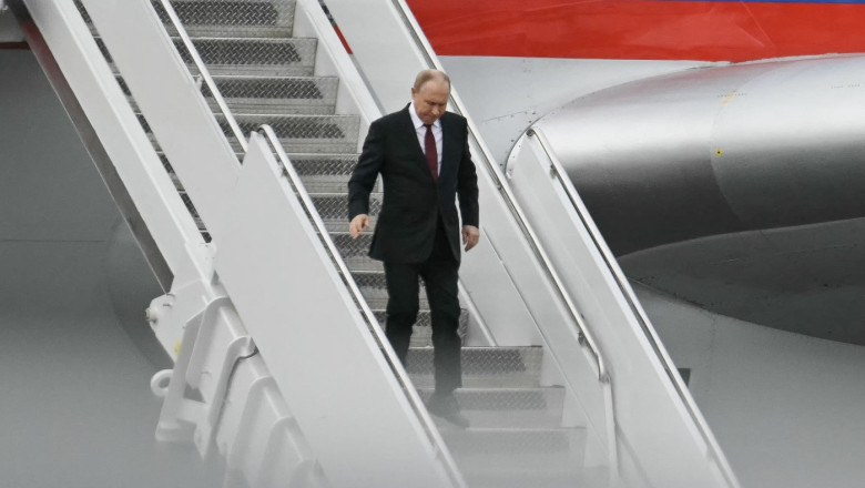 Bulgaria ar putea permite avionului care il duce pe Putin la Budapesta sa-i traverseze spatiul aerian, anunta ministrul de externe Imagine