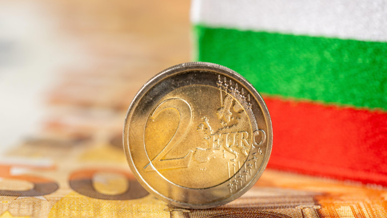 Bulgaria se pregateste sa treaca la Euro, dar o petitie semnata de 200.000 de persoane cere un referendum pentru iesirea din UE Imagine