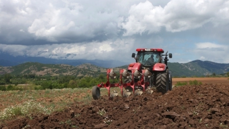 Bulgarii pot vinde terenuri strainilor. Curtea Constitutionala a anulat o interdictie impusa de Parlamentul de la Sofia Imagine