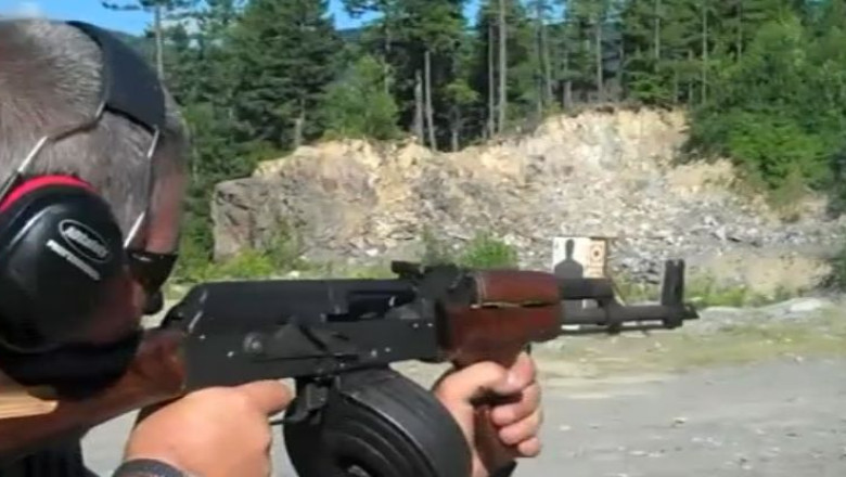 BUSINESS CLUB. Arme Kalasnikov, fabricate in America Imagine