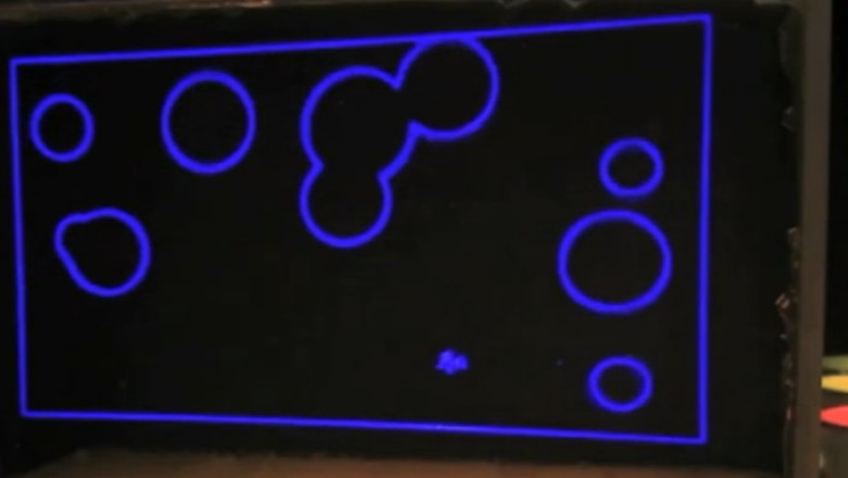 BUSINESS CLUB. Ecranul viitorului: transparent, usor de folosit si eficient Imagine