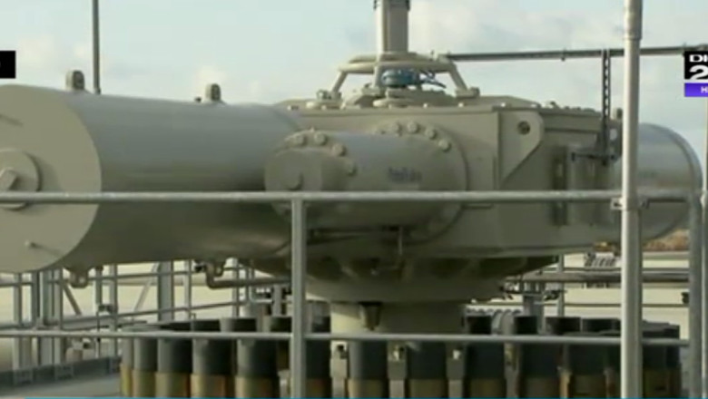 BUSINESS CLUB. Facturi la energie fara taxa de stalp Imagine