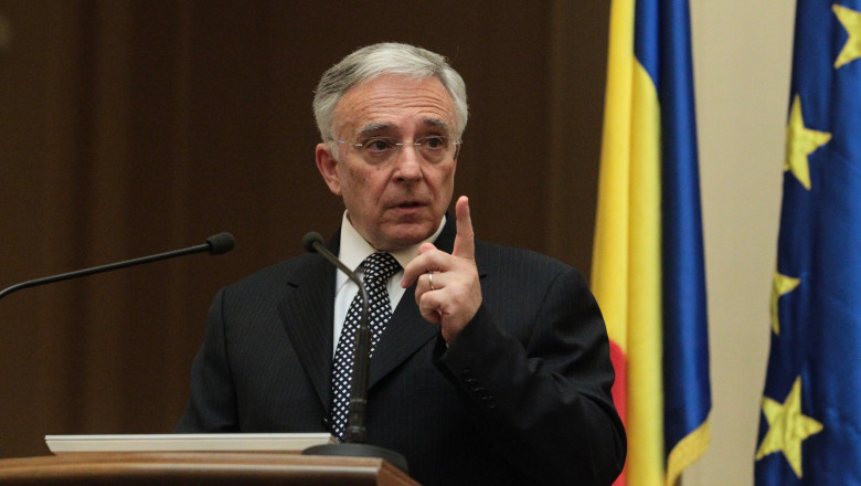 Business Club. Mugur Isarescu preia atributiile celor doi viceguvernatori, numiti si sustinuti politic in BNR Imagine