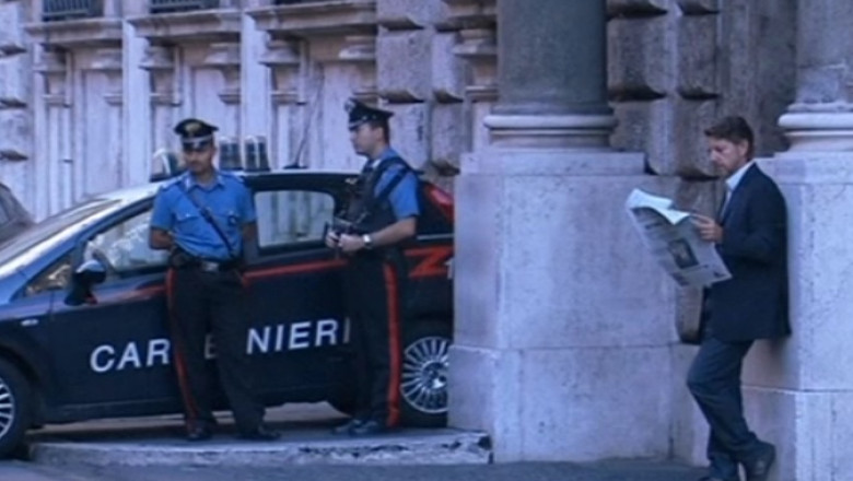 BUSINESS CLUB. O italianca a ascuns 1.000 de case de Fisc Imagine