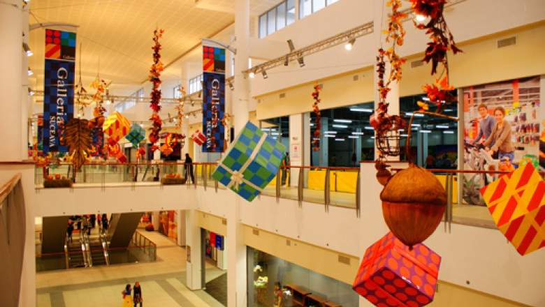 BUSINESS CLUB. Sansa mall-urilor in fata magazinelor online Imagine