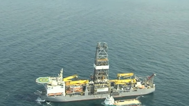 BUSINESS CLUB. Sterling, afaceri private cu resursele statului Imagine