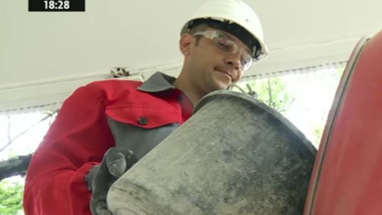 BUSINESS CLUB. Zidarii, mai cautati decat IT-stii Imagine