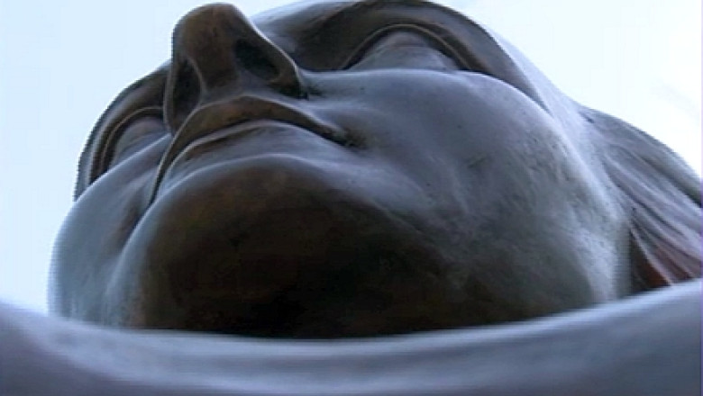 Bustul Arethiei Tatarescu, „prea voluptuos”. Ministerul Culturii vrea sa inlature inca o sculptura din motive estetice Imagine