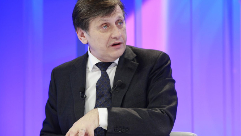 C. Antonescu: PSD nu si-ar dori un PNL in opozitie. Articolul ce prevede limitele revizuirii Constitutiei poate fi modificat Imagine
