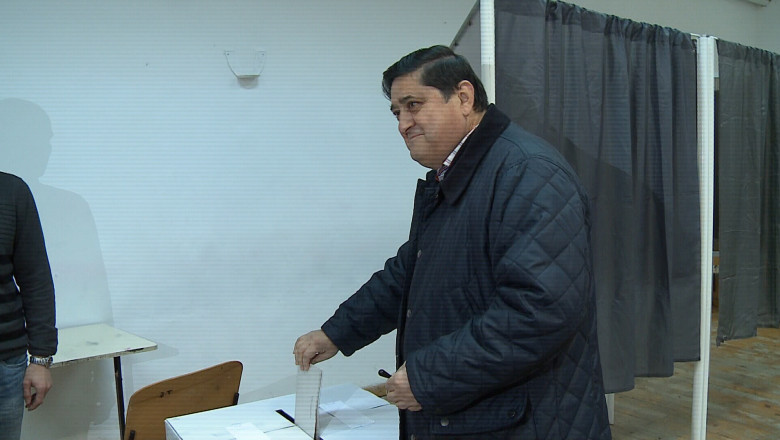 C. Nita: Presedintele trebuie sa aduca normalitate in aceasta tara Imagine