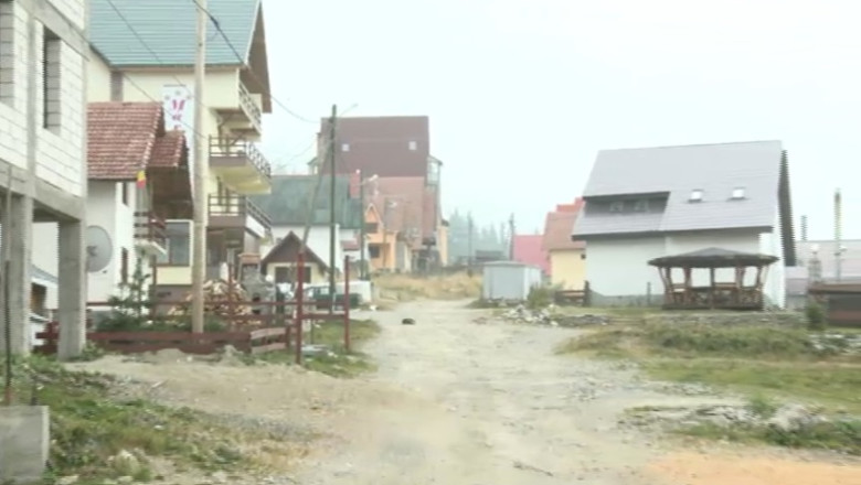 Cabanierii cer despagubiri de la CNADNR pentru inchiderea Transalpina. Reclama pierderi de 90% din incasari Imagine