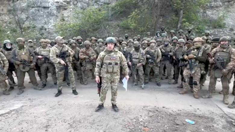 Cacealmaua lui Prigojin. Seful Wagner va primi muntiile cerute de la armata rusa, dupa ce a amenintat ca isi retrage trupele din Bahmut Imagine