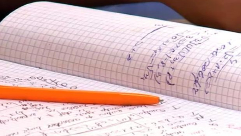 Cadouri de la primaria din Targu Jiu. 140.000 de lei pentru agende si pixuri Imagine