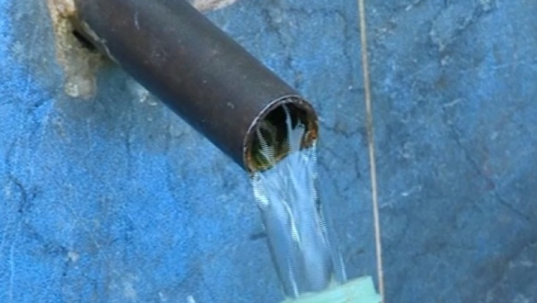 Calafatul este de 24 de ore fara apa potabila Imagine