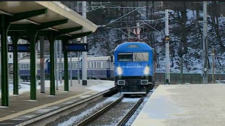 Calatorie prin istorie cu trenul regal. Principesa Margareta si Principele Radu pleaca la ora 13.00 din Gara Sinaia spre Bucuresti Imagine