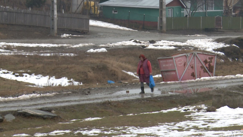 Calea spre civilizatie, inaccesibila pentru o localitate din judetul Iasi Imagine