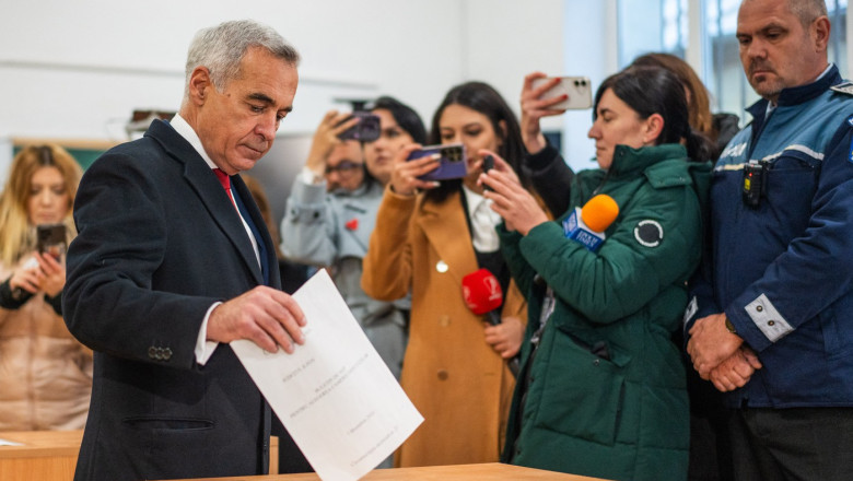 Calin Georgescu afirma ca rezultatul de la parlamentare arata „falimentul partidelor”. In aprilie, el spunea ca „nu vor mai fi partide” Imagine