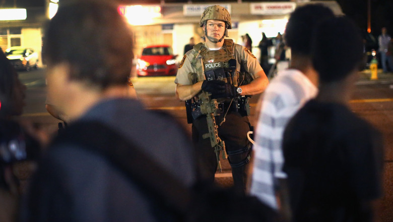 Calm aparent in orasul american Ferguson. Aproape 50 de oameni au fost arestati Imagine