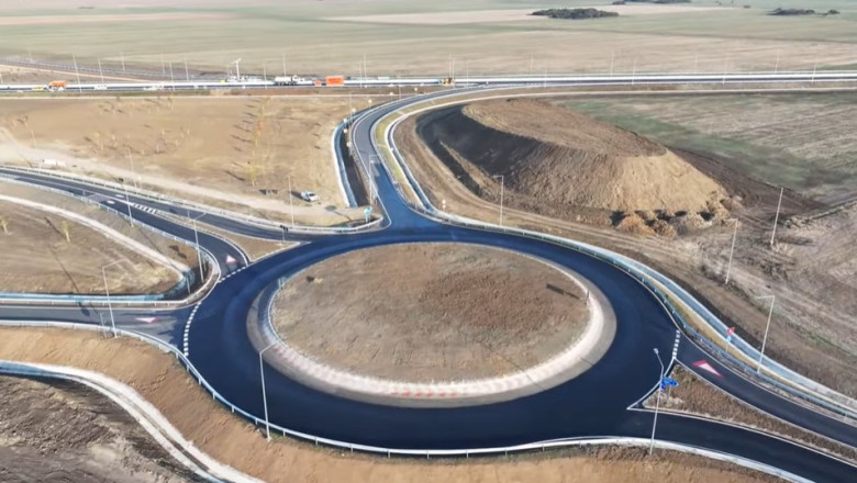 „Cam complicat, pot spune”. Intersectia de pe cel mai nou drum national din Romania, care mai mult ii incurca pe soferi Imagine