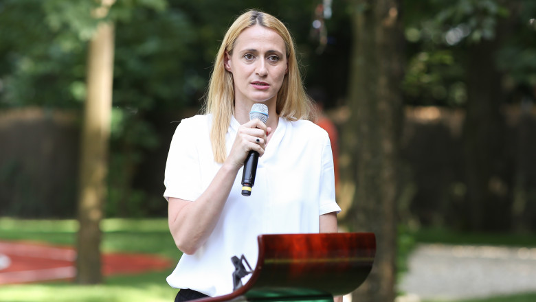 Camelia Potec: Lipsa infrastructurii descurajeaza copiii sa practice inotul. Birocratia este cea mai mare problema Imagine