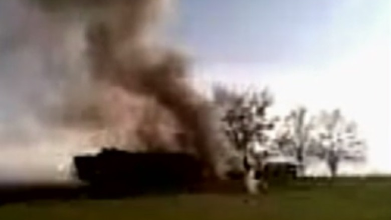 Camion in flacari pe DN 11 Imagine