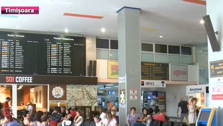 Campanie de informare in Aeroportul din Timisoara. In aerogara sunt disponibile pliante cu informatii despre Ebola Imagine