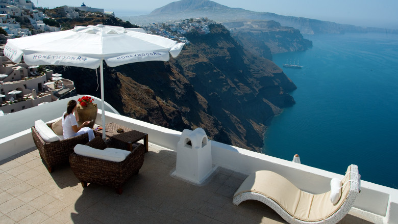 Campanie turistica: „Grecia, cea mai bogata tara din lume” Imagine