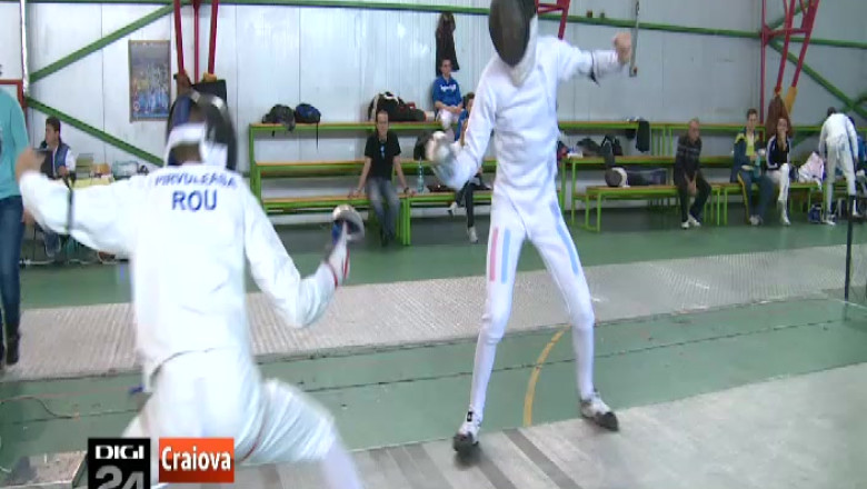 Campionat National de Juniori la scrima la Liceul cu Program Sportiv „Petrache Triscu” din Craiova   Imagine
