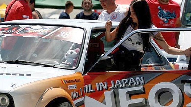 Campionatul European de Drift de la Prejmer: Piloti din zece tari, multi cai putere si miros de cauciuc incins Imagine