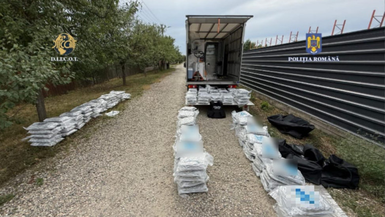 Canabis si cocaina ascunse in colete cu gresie si tonomate de cafea, aduse din Spania. Doi romani au fost arestati preventiv Imagine