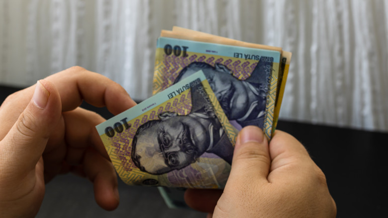 Cand se vireaza bursele pentru elevi in noul an scolar. Pana la ce data pot transmite unitatile de invatamant lista de beneficiari Imagine