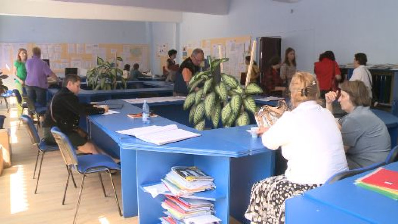 Candidati putini la titularizare Imagine