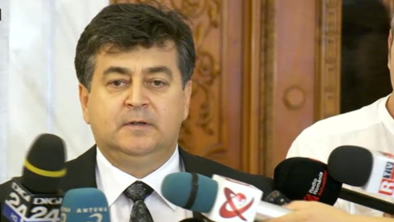 Candidatul-spion. Opozitia crede ca puterea il protejeaza pe Victor Ponta Imagine