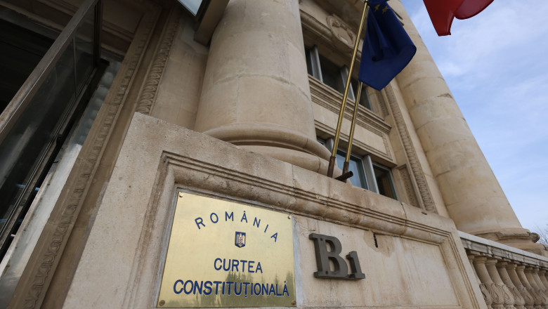 Candidatura lui George Simion, contestata la CCR. Sedinta duminica la Curtea Constitutionala Imagine