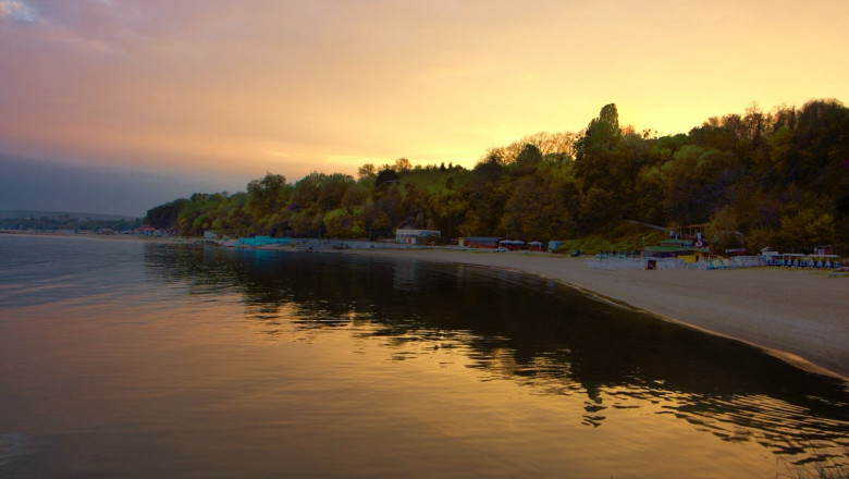 Canicula si in Bulgaria. Valul de caldura va dura pana in weekend Imagine