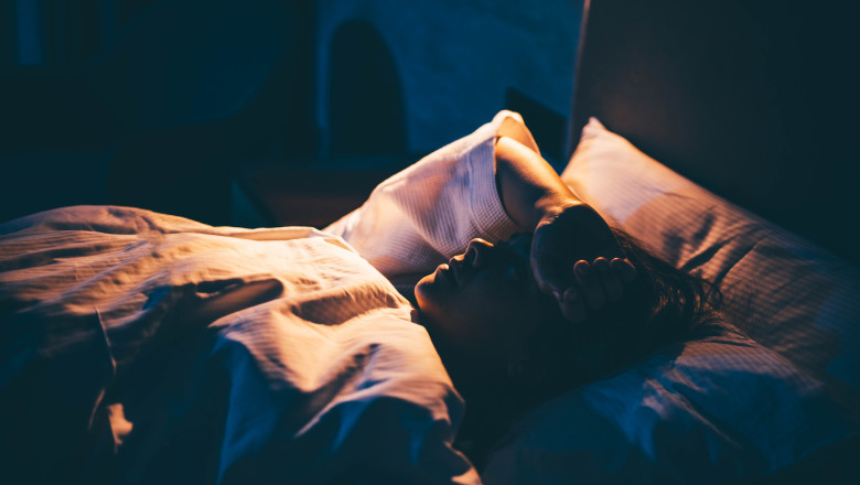 Canicula si „noptile albe”. Sindromul nocturn care afecteaza, anual, zeci de mii de romani: „Atipeam oriunde mergeam” Imagine