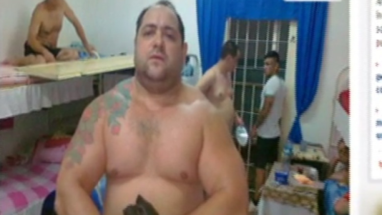 Capcane online pentru infractori. Politistii culeg informatii din mediul virtual Imagine